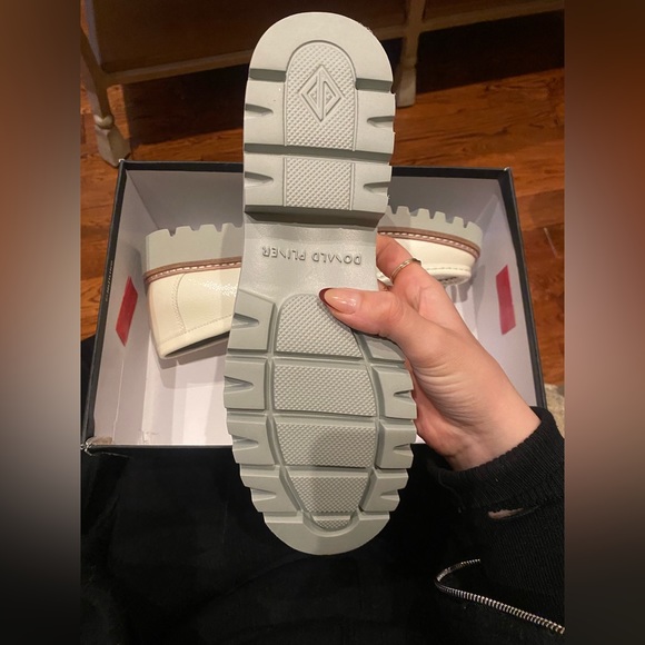 Brand new, never worn loafers - Picture 3 of 3